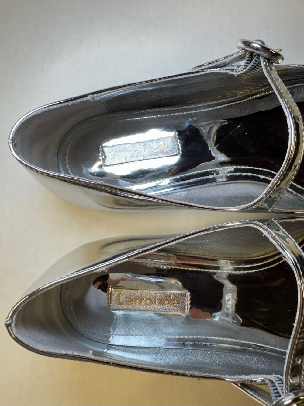 Larroude Blair Silver Mary Jane’s Ballet Flats Silver Mirror Size 8 Used - Picture 10 of 17